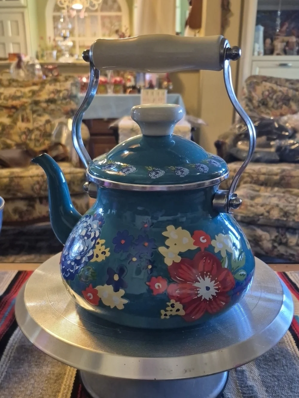 The Pioneer Woman kitchenware Dazzling Dahlias.h.10